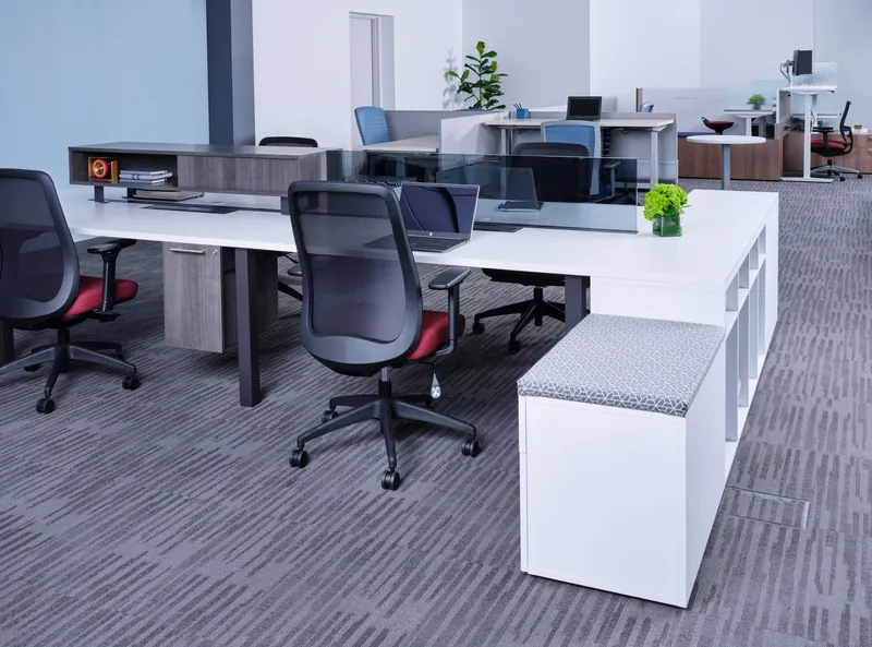 Benching, manufacturer photo