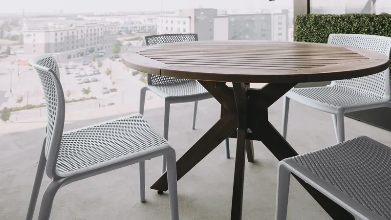 Cafe table, manufacturer photo