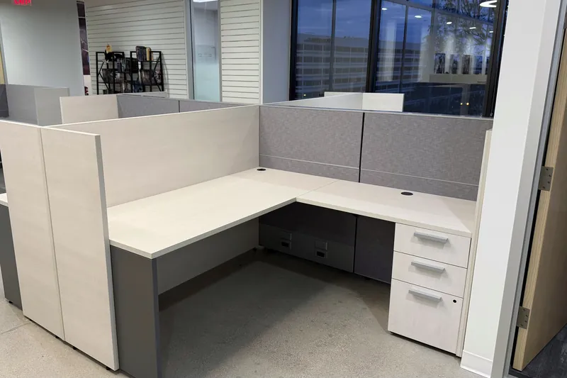 L-shaped panel workstation with a white pedestal, El Segundo