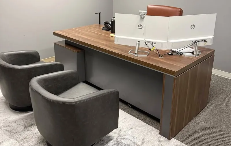 Executive desk, manufacturer photo