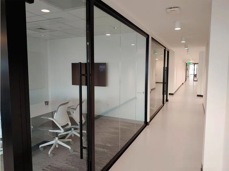 Glass conference room, manufacturer photo