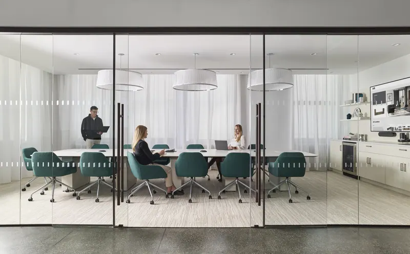 Glass meeting room, manufacturer photo