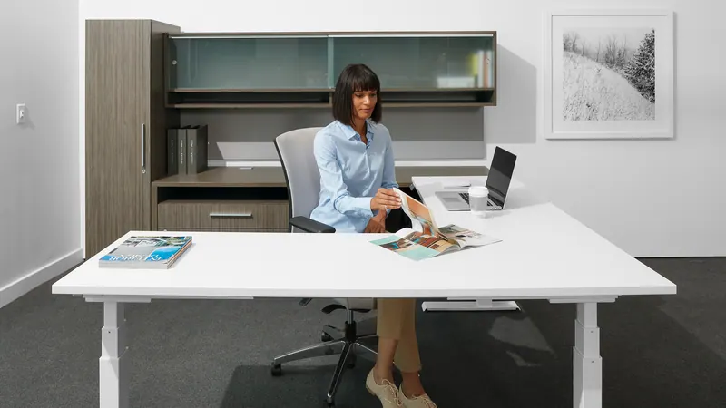 Height-adjustable desk, manufacturer photo