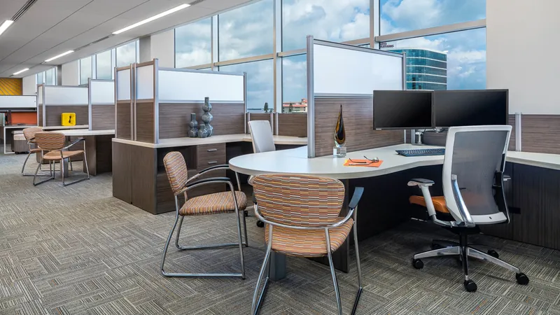 Panel workstations, manufacturer photo