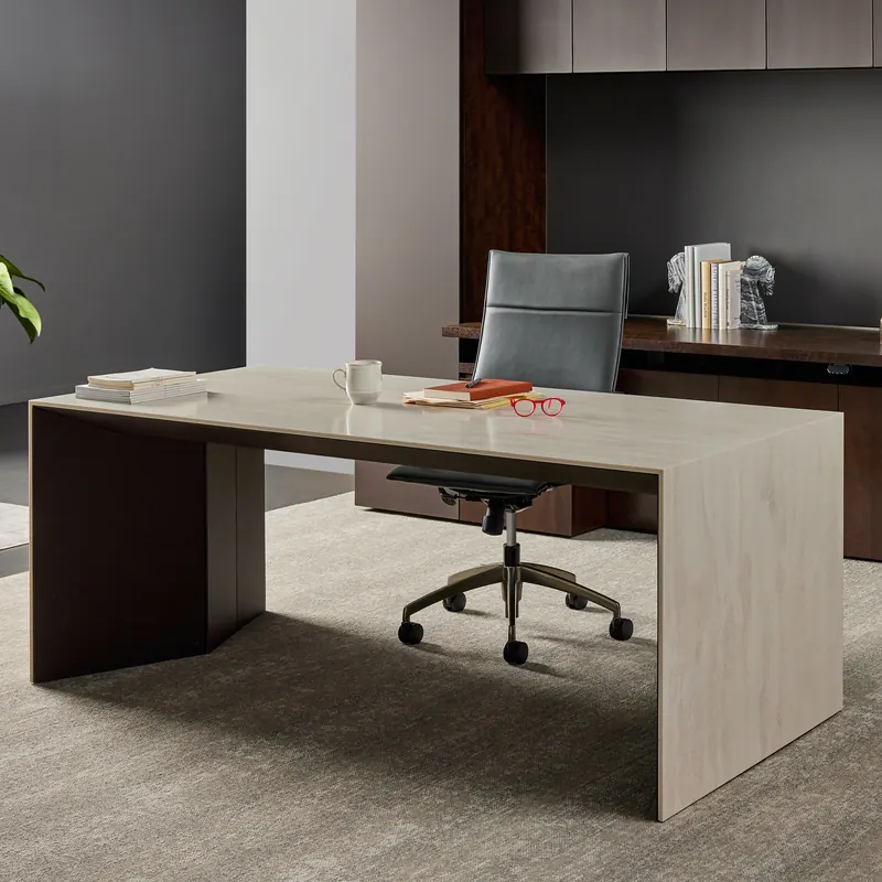 Private office desk, manufacturer photo