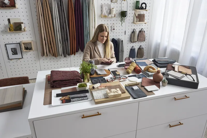 Showroom project table, manufacturer photo #65